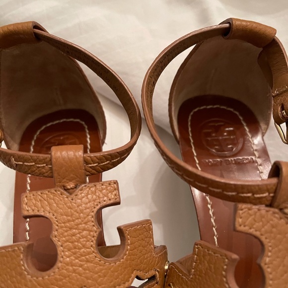 Tory Burch Brown Leather Double T Wedge Sandals - Picture 7 of 9